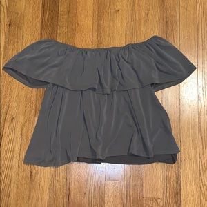NWOT OFF THE SHOULDER TEE